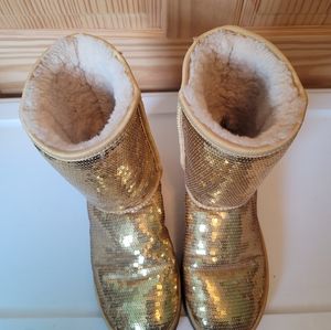 sparkly gold uggs
